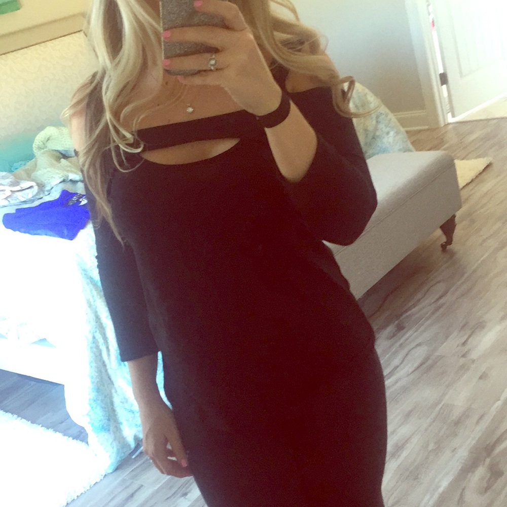 Black cut out top!